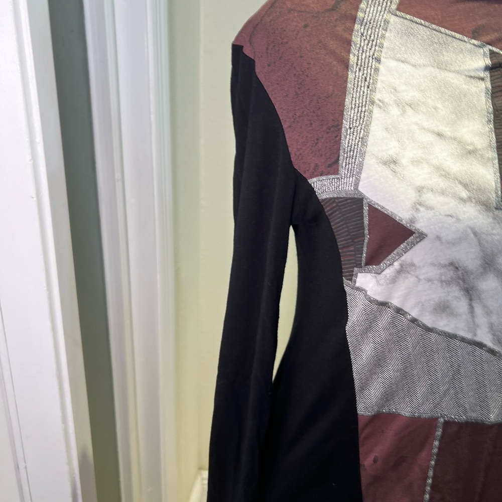 Abstract Pattern Long Sleeve Top - image 2